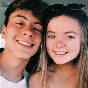 Meet your Posher, Nikole